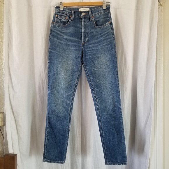 Aritzia - Denim Forum | The Yoko High Rise Slim Jean - Picture 1 of 9